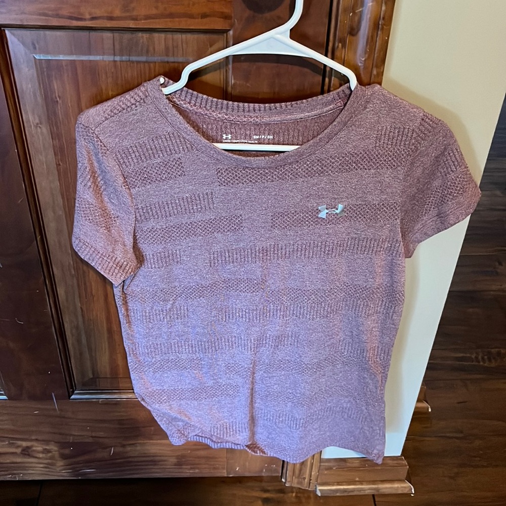 Women’s Under Armour T-Shirt